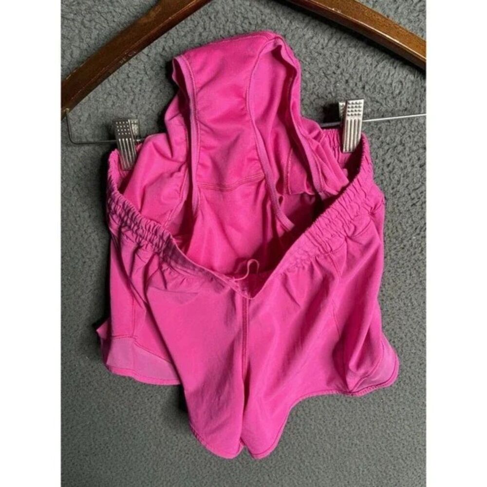 NWOT Lululemon Hotty Hot Low-Rise Lined Short 4" Ripened Raspberry - Picture 9 of 13